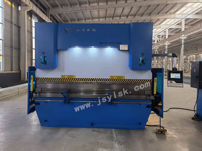 WE7K系列數(shù)控折彎機(jī)