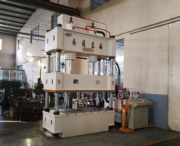 YL32-315噸四柱液壓機(jī)