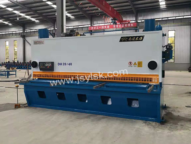 QC11Y-20*4000液壓剪板機