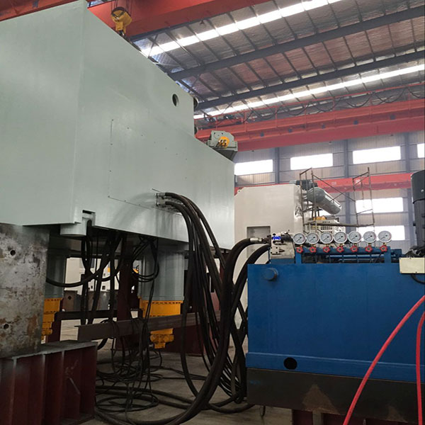 世界最大的型材彎曲機(jī)