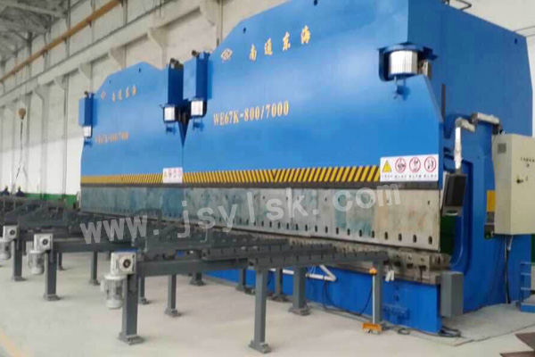 WC67Y/K雙機(jī)聯(lián)動(dòng)折彎機(jī)