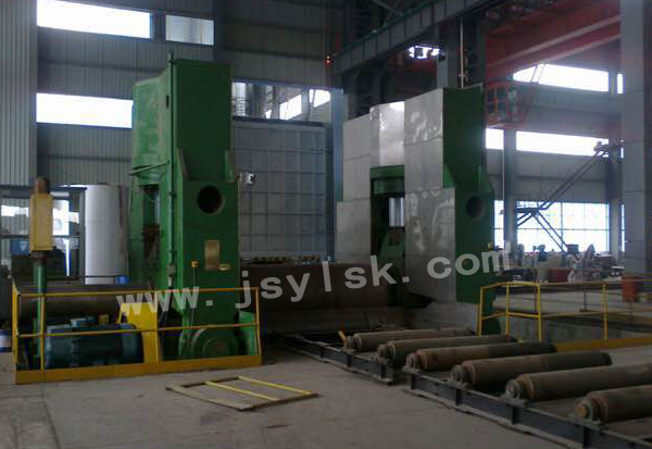 大型上輥萬能式卷板機(jī)