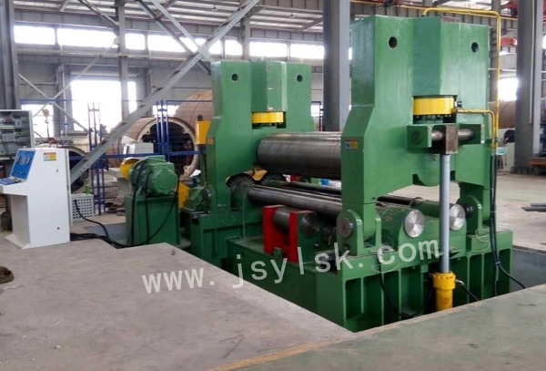 中小型上輥萬(wàn)能式卷板機(jī)