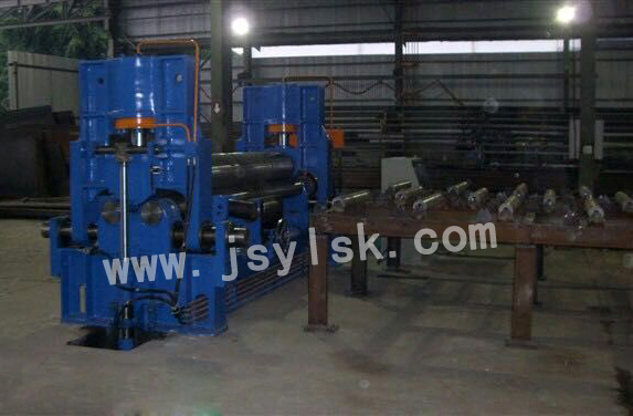 中小型上輥萬能式卷板機(jī)