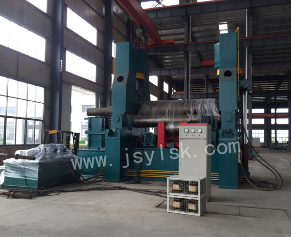 大型上輥萬(wàn)能式卷板機(jī)