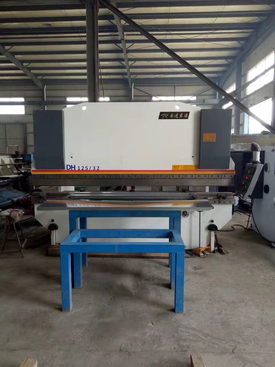 南通東海機(jī)床制造集團(tuán)剪板機(jī)折彎機(jī)客戶使用案例