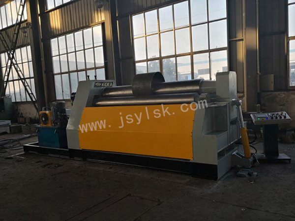 四輥卷板機(jī)