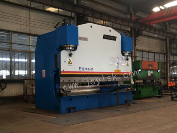 WE67K-600/4000大型折彎機