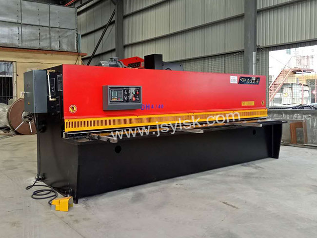 QC12Y-4*4000液壓剪板機(jī)