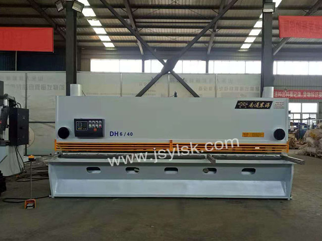 QC11Y-6*4000液壓剪板機(jī)