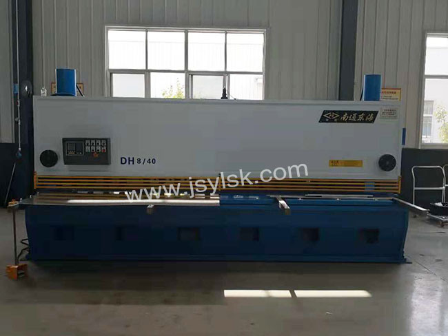 QC11Y-8*4000液壓剪板機(jī)