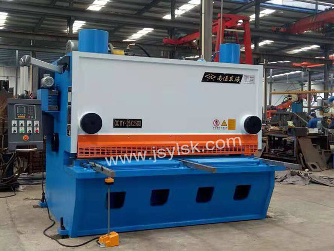 QC11Y-25*2500液壓剪板機(jī)