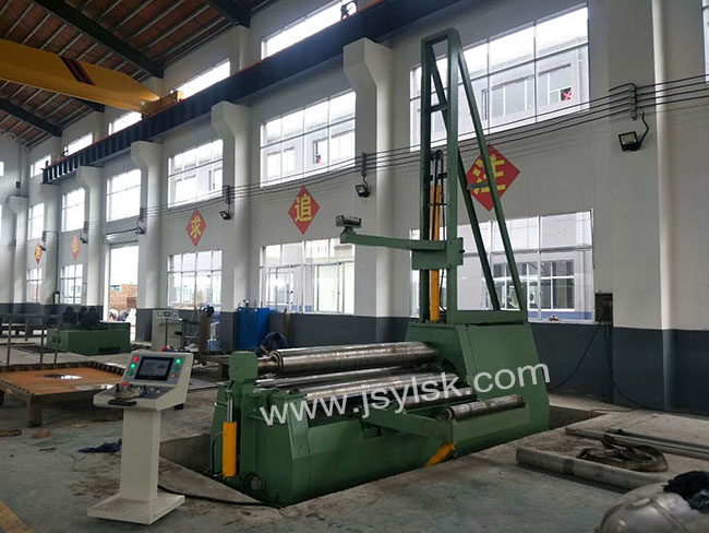 四輥卷板機(jī)