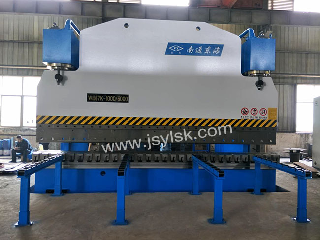 WE67K-1000/6000大型折彎?rùn)C(jī)